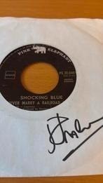 Shocking Blue vinyl single never marry handtekening Robbie