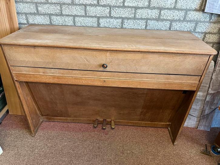 Yamaha Clavinova CLP840 ingebouwd in een Pianetta kast, Muziek en Instrumenten, Piano's, Gebruikt, Overige typen, Bruin, Digitaal