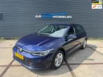 Volkswagen Golf eTSI Life AUTOMAAT APPLE CARPLAY/ PDC, 65 €/maand, Gebruikt, Euro 6, Blauw