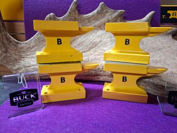 Buck Knives mini anvil aambeeld  beschikbaar voor biedingen