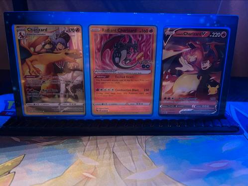 Charizard Pokémon display Bundle, Hobby en Vrije tijd, Verzamelkaartspellen | Pokémon, Nieuw, Losse kaart, Verzenden