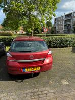 Opel Astra 1.6 16V 5D 77KW 2006 Rood, Auto's, Opel, Voorwielaandrijving, 15 km/l, 4 cilinders, 1165 kg