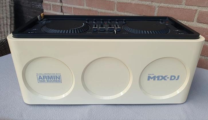 Armin van Buuren DJ Controller - Limited Edition!, Muziek en Instrumenten, Dj-sets en Draaitafels, Ophalen