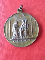 421 Mooie grote medaille - de Broedereschap van H. Familie, Ophalen of Verzenden, Zo goed als nieuw, Overige typen, Christendom | Katholiek