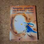 Spiegeltje, spiegeltje aan de wand... Sprookjes, Ophalen of Verzenden, Gelezen, Lemniscaat
