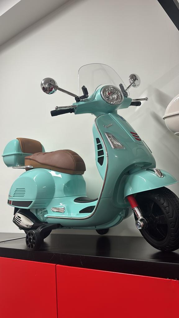 kindervespa / Mini Vespa / kinderscooter 12V NIEUW, Fietsen en Brommers, Scooters | Vespa, Nieuw, Overige modellen, Maximaal 45 km/u