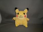 pikachu geel velours met zwarte punten op oren roze wangen, Ophalen of Verzenden, Zo goed als nieuw, Overige typen