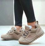Nieuwe warme sneakers, Kleding | Dames, Schoenen, Ophalen of Verzenden, Nieuw, Sneakers of Gympen