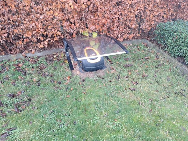 McCulloch S600 Robotmaaier met Garage en Accessoires, Tuin en Terras, Zand, Gebruikt, Overige typen, Ophalen of Verzenden