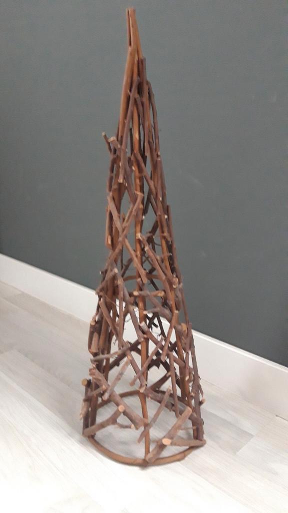 Houten piramide 60cm hoog takjes cube pegel van hout 20 rond, Diversen, Kerst, Gebruikt, Ophalen of Verzenden