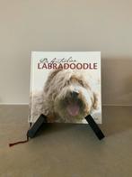 The Australian Labradoodle - Arienne Heuker of Hoek, Boeken, Ophalen, Zo goed als nieuw, Honden