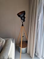Staande lamp (Kwantum), Huis en Inrichting, Lampen | Vloerlampen, Ophalen, Zo goed als nieuw, Metaal, 150 tot 200 cm