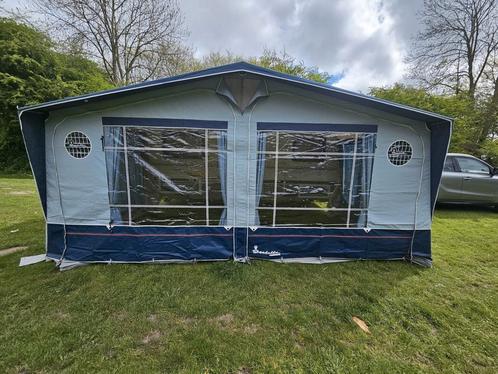 Nette Isabella Capri Lux voortent, maat 11 (900 tot 925 cm), Caravans en Kamperen, Voortenten en Luifels, Zo goed als nieuw, Ophalen