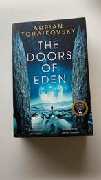Adrian Tchaikovsky - Doors of Eden Paperback - nieuw, Boeken, Ophalen of Verzenden, Zo goed als nieuw
