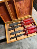 Kistje Nooitgedagt beitels, Antiek en Kunst, Antiek | Gereedschap en Instrumenten, Ophalen of Verzenden