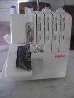 BERNINA 700D – overlock machine, Hobby en Vrije tijd, Naaimachines en Toebehoren, Ophalen of Verzenden, Zo goed als nieuw, Lockmachine