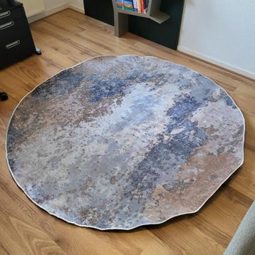 Tapijt, 180x180cm beschikbaar voor biedingen