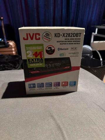 Nog nieuw in doos JVC bluetooth autoradio beschikbaar voor biedingen