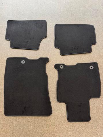 Ford Kuga 2020-Heden PHEV Vloermatten voor & achter beschikbaar voor biedingen