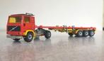 Siku Volvo F10 Turbo 6 truck met container transporter V318, Hobby en Vrije tijd, Modelauto's | 1:50, Ophalen of Verzenden, Gebruikt