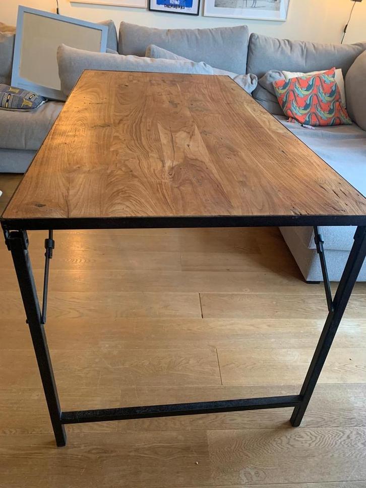 Houten tafel met metalen frame, Huis en Inrichting, Tafels | Eettafels, Gebruikt, 50 tot 100 cm, 150 tot 200 cm, Vier personen