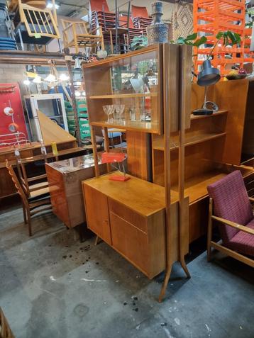 Vintage wandkast roomdivider jaren 60  beschikbaar voor biedingen