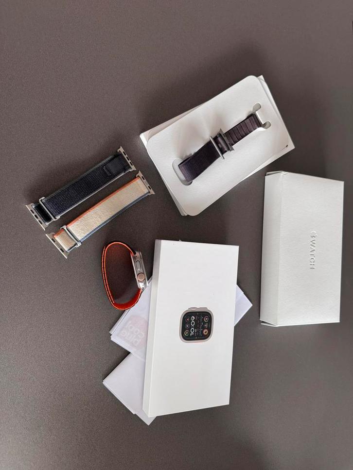 Mooie Apple Watch Ultra 2 + Extra Bandjes (Zeer Goed!), Sieraden, Tassen en Uiterlijk, Smartwatches, Zo goed als nieuw, iOS, Waterdicht
