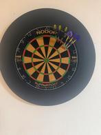 Nordor supermach 2 dartbord met rubber ring en 6 pro pijlen, Ophalen of Verzenden, Zo goed als nieuw, Dartbord