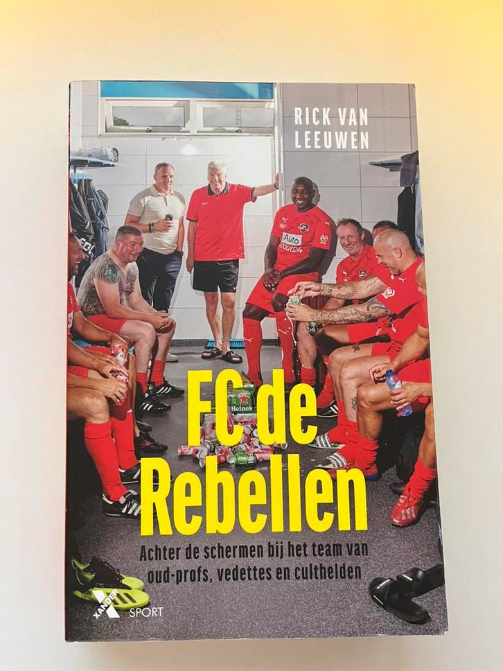 Rick van Leeuwen - FC de Rebellen, Boeken, Overige Boeken, Zo goed als nieuw, Ophalen of Verzenden