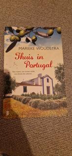 Marieke Woudstra - Thuis in Portugal, Ophalen of Verzenden, Zo goed als nieuw, Nederland, Marieke Woudstra