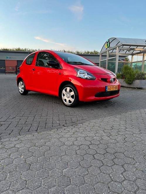 Toyota Aygo 1.0 12V Vvt-i 3DRS MMT 2006 Rood, Auto's, Toyota, Particulier, Aygo, Benzine, A, Hatchback, Handgeschakeld, Origineel Nederlands