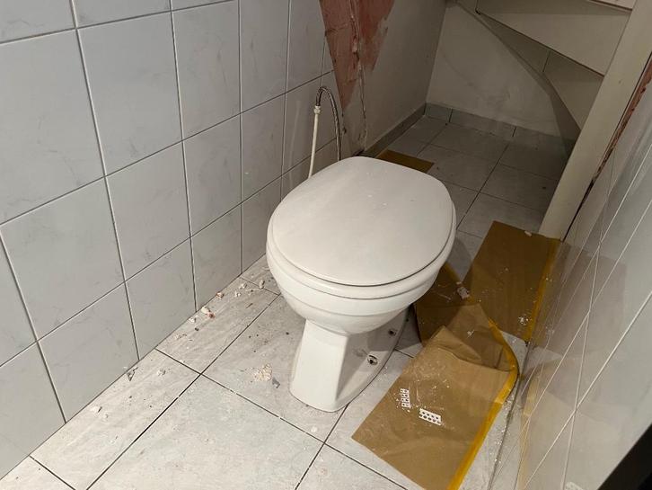 WC staand model topstaat, Doe-het-zelf en Verbouw, Sanitair, Toilet, Verzenden