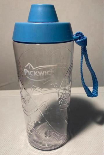 Pickwick kunststof drinkbeker. Hoogte 19 cm. Doorsnede 7 cm. beschikbaar voor biedingen