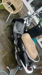 Mooie sym cello scooter, Fietsen en Brommers, Ophalen of Verzenden, Gebruikt, Benzine