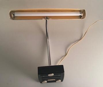 Vintage bureaulamp / tafellamp van het merk Hitachi Japan beschikbaar voor biedingen