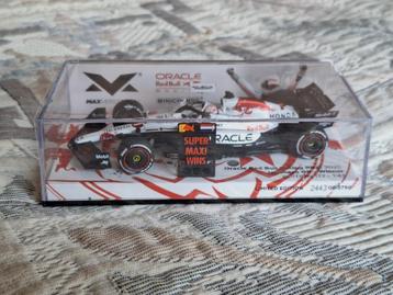 Max Verstappen 1:43 auto Japan 2025 Special Livery. beschikbaar voor biedingen