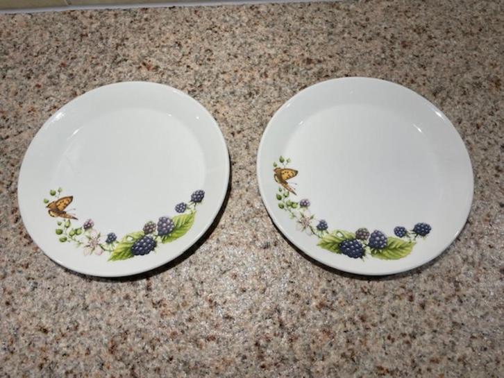 Marjolein Bastin bordjes., Huis en Inrichting, Keuken | Servies, Gebruikt, Bord(en), Overige stijlen, Porselein, Ophalen of Verzenden