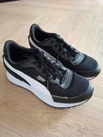 Puma road rider lage sneakers zwart-wit maat 37, Kleding | Dames, Schoenen, Ophalen, Puma, Zwart, Sneakers of Gympen