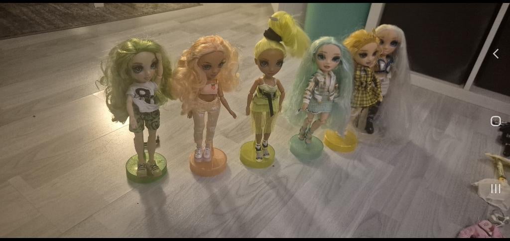 rainbow high 13 stuk, Kinderen en Baby's, Speelgoed | Poppen, Ophalen of Verzenden, Gebruikt, Overige typen