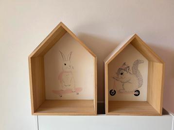 Wandplanken Set — Bloomingville — met konijn en eekhoorn beschikbaar voor biedingen