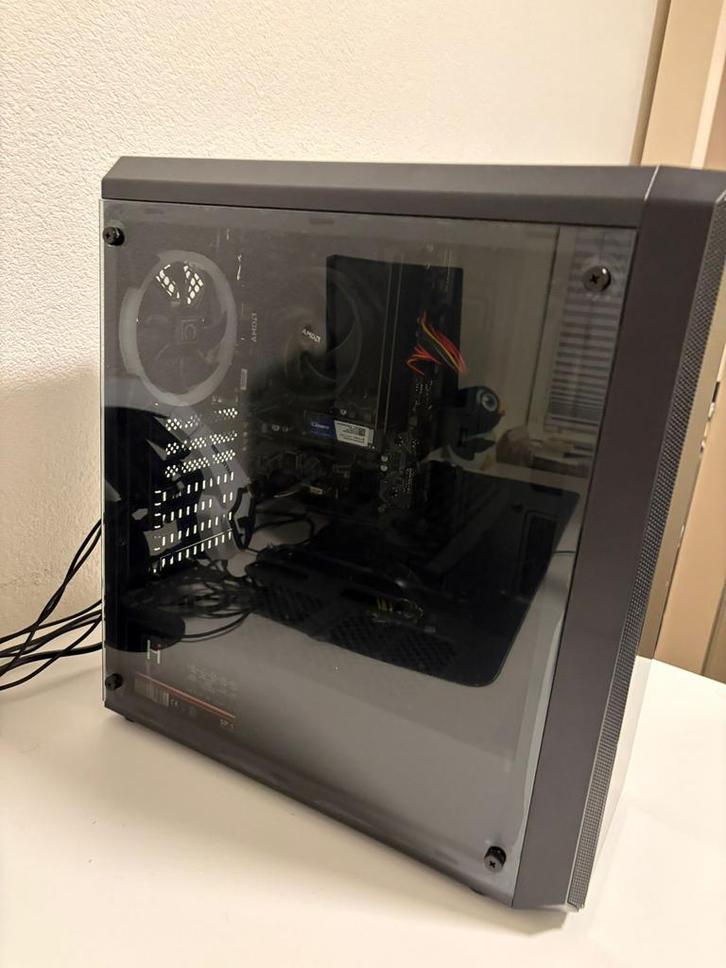 Complete Gaming Setup – Monitors, PC, RGB Toebehoren & Meer!, Computers en Software, Desktop Pc's, Zo goed als nieuw, Gaming, Ophalen of Verzenden