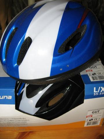 TE KOOP: 2 Fortura Fietshelmen (Nieuw in doos). beschikbaar voor biedingen