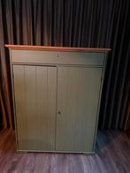 Leuke groene kast, Huis en Inrichting, Ophalen, 100 tot 150 cm, 100 tot 150 cm, Klassiek hout met deels matgroene afwerking