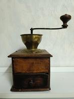Koffiemolen met koper., Antiek en Kunst, Antiek | Keukenbenodigdheden, Ophalen