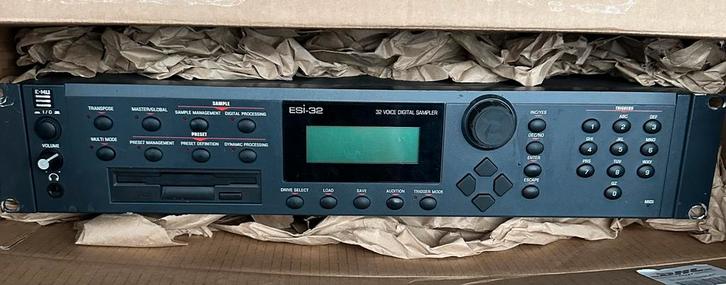 E-MU ESI-32 Sampler - Klassieker!, Muziek en Instrumenten, Samplers, Gebruikt, Ophalen of Verzenden