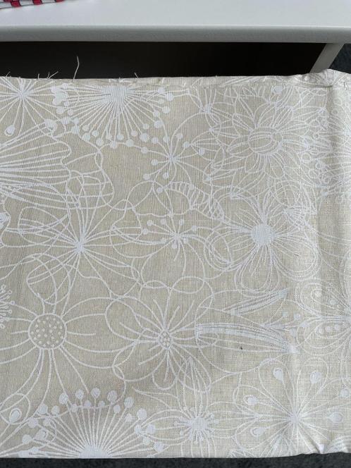Nieuw: lap stof ivoor katoen, Hobby en Vrije tijd, Stoffen en Lappen, Nieuw, Katoen, 120 cm of meer, 30 tot 200 cm, Ophalen of Verzenden