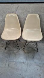 8x Eames Vitra Glasvezel Stoelen, Ophalen