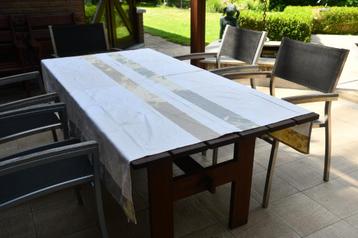 100% katoenen tafelkleed - 140 x 170 cm beschikbaar voor biedingen