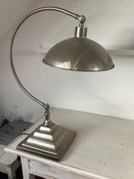 Verchroomde lamp op voet met beugel ( verstelbaar), Gebruikt, 50 tot 75 cm, Industrieel., Ophalen of Verzenden