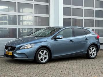 Volvo V40 1.6 D2 Kinetic Automaat Navi Pdc Trekhaak  beschikbaar voor biedingen